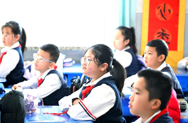 不晒升学率以体育牵引学生全面发展让孩